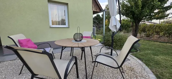 Eladó nyaraló, Dunaújváros 1 szoba 30 m² 29.9 M Ft