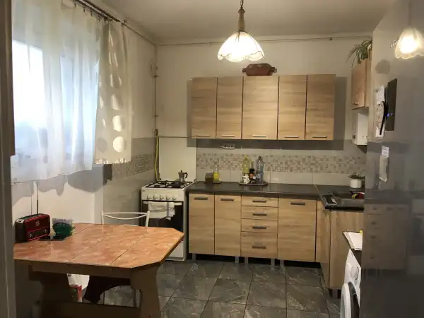 Eladó téglalakás, Dunaújváros 1+1 szoba 43 m² 20 M Ft